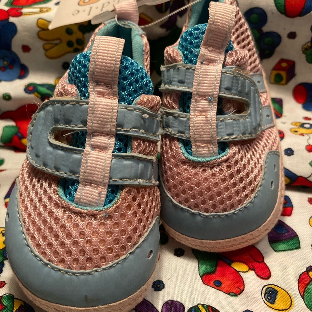 Toddler shoes girls new size 3 by Cuddle Bear cute